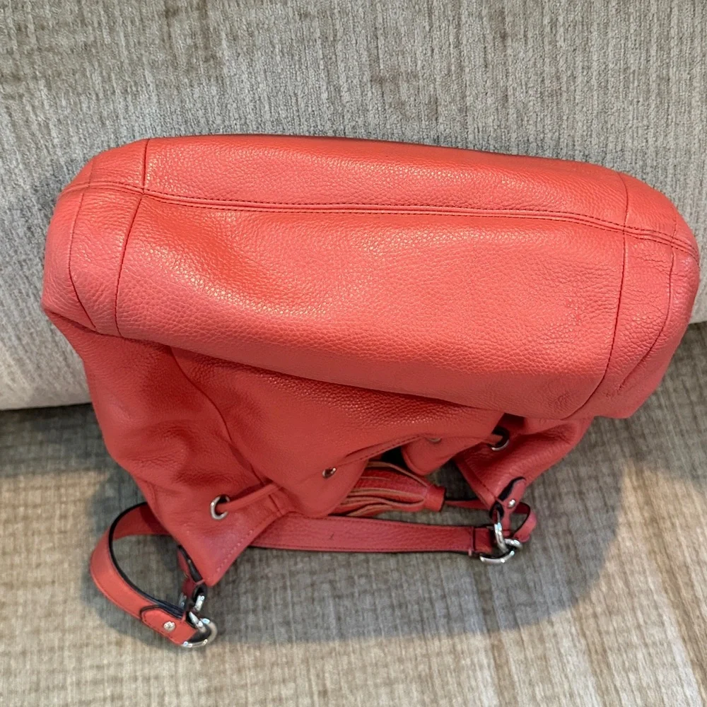 CoachAvery drawstring coral hobo bag Leather Bag with additional shoulder strap - Picture 6 of 12